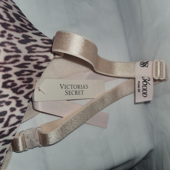 SOLD - Picture 2 of 6